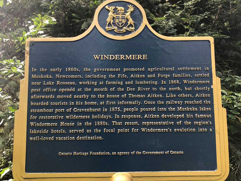 A historical plaque in the town of Windermere
